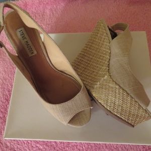Steve Madden Wedges Size 7 Natural Linen